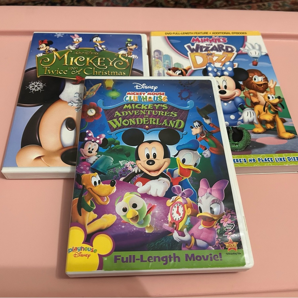 🛍️Disney DVD bundle